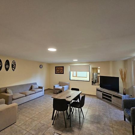 Terminal Suites El Calafate Eksteriør bilde